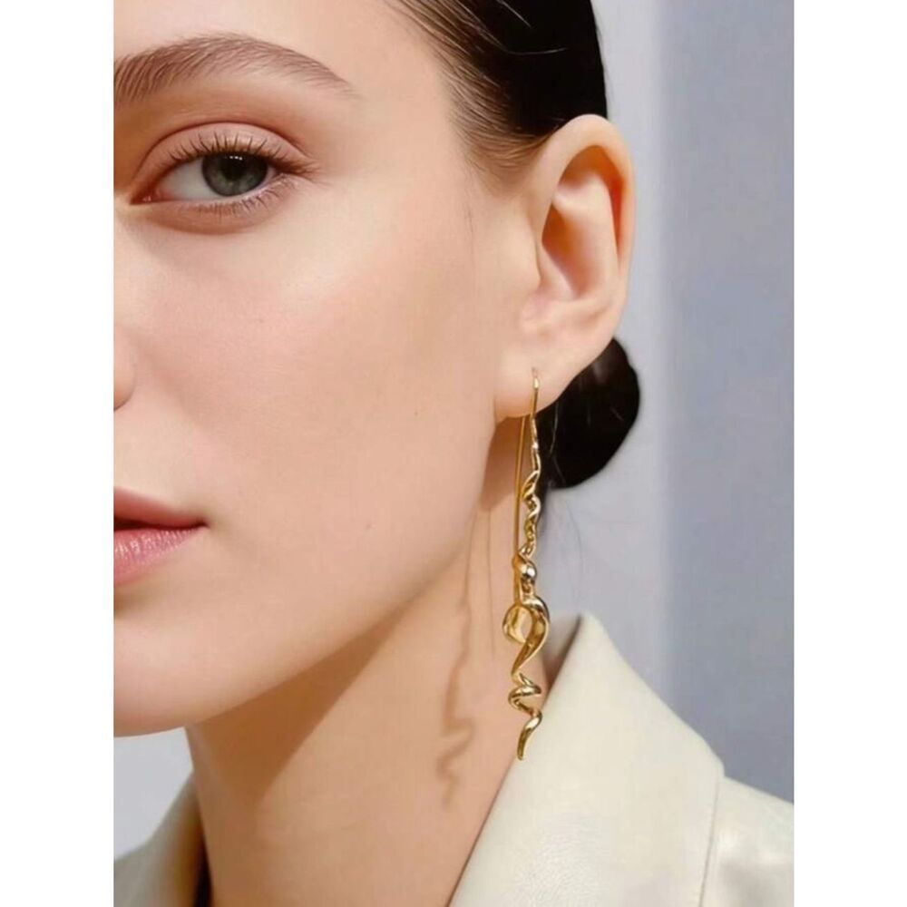 Elegant Gold Snake Drop Earrings - Women Jewelry R 527
